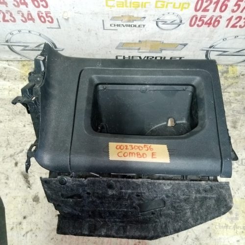 COMBO E TORPİDO KAPAĞI OEM 00230056 ÇIKMA SÖKME YEDEK PARÇA