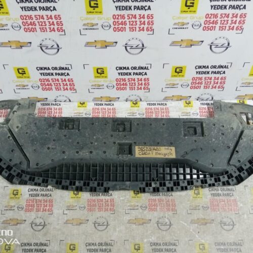 OPEL CORSA F 2023 – 2025 MAKYAJLI KASA ÖN TAMPON ALT MUHAFAZA OEM 9850381480
